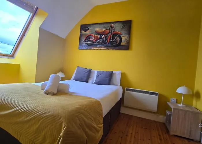 Galway City Dockland Apartment, 2 Bed, 2 Bath With Parking